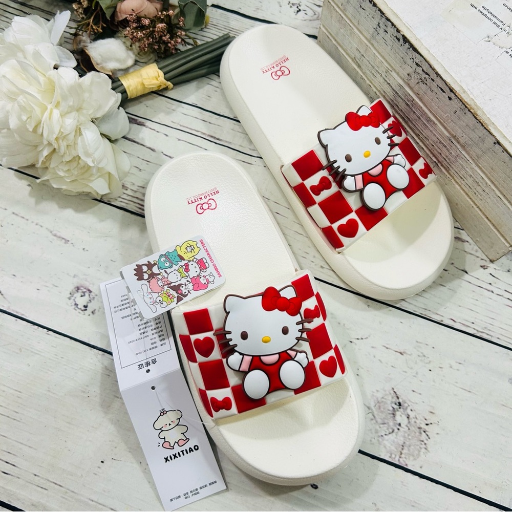 Hello kitty Sanrio summer slides NWT